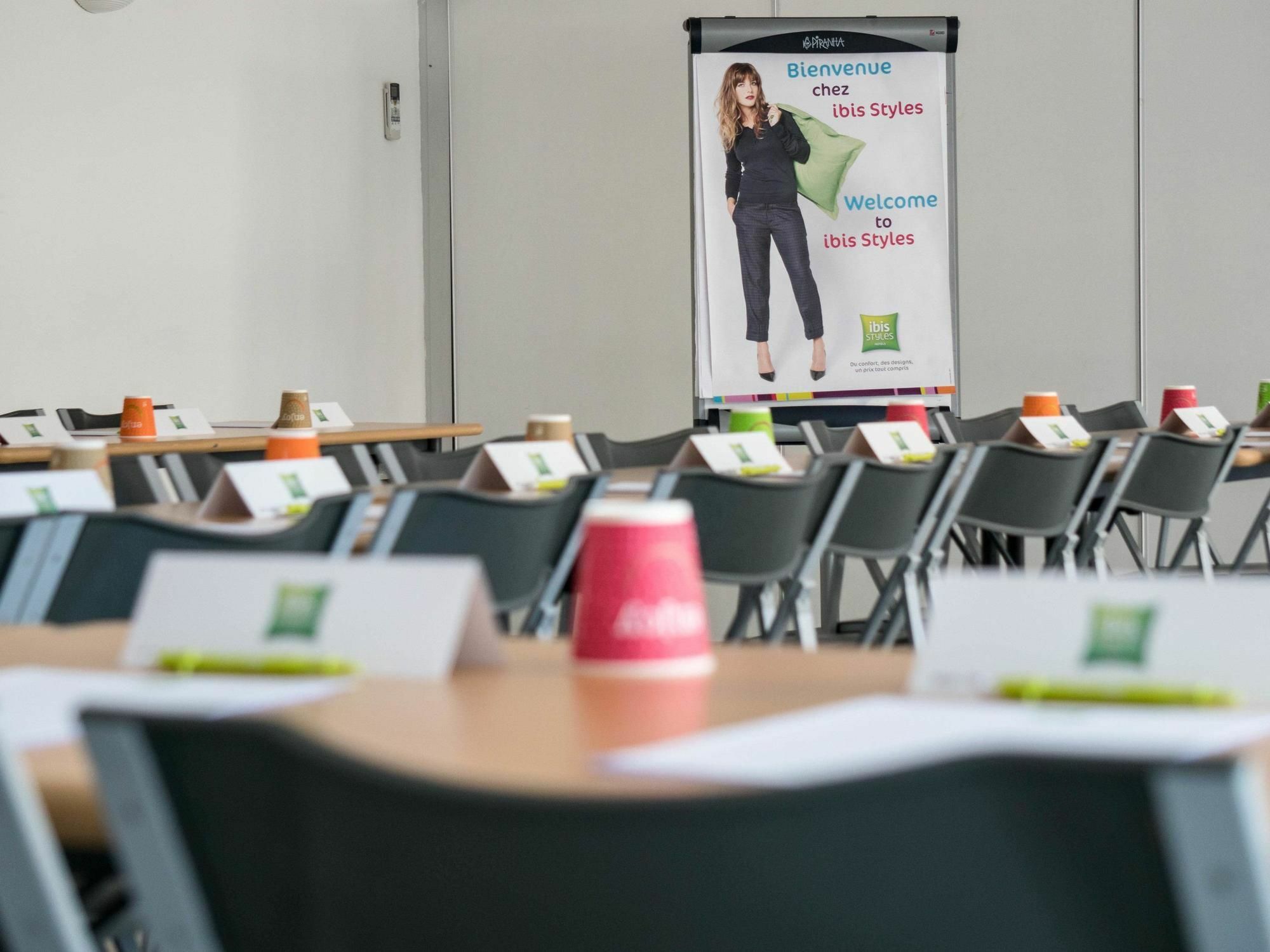 Ibis Styles Perpignan Canet En Roussillon Екстериор снимка